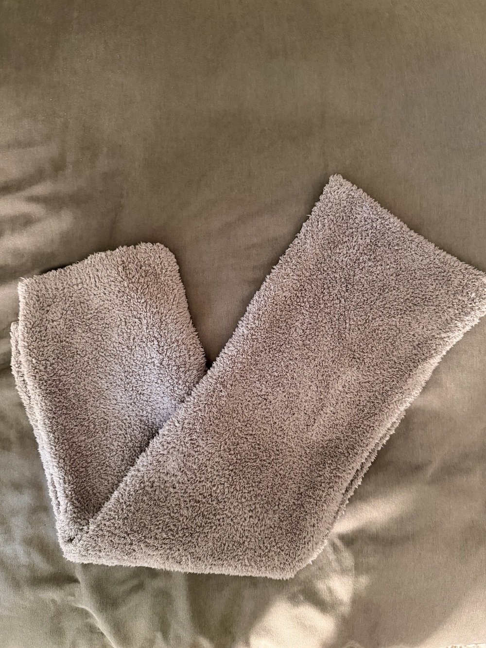 Barefoot Dreams Plush Cozy Throw in Taupe